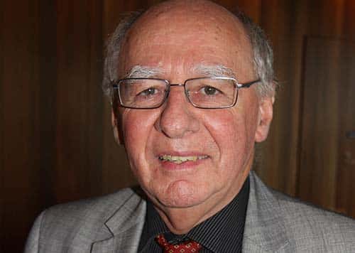 Emeritus Professor Robert Clancy