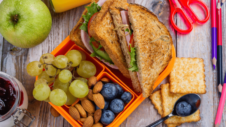 How to pack a healthy lunchbox